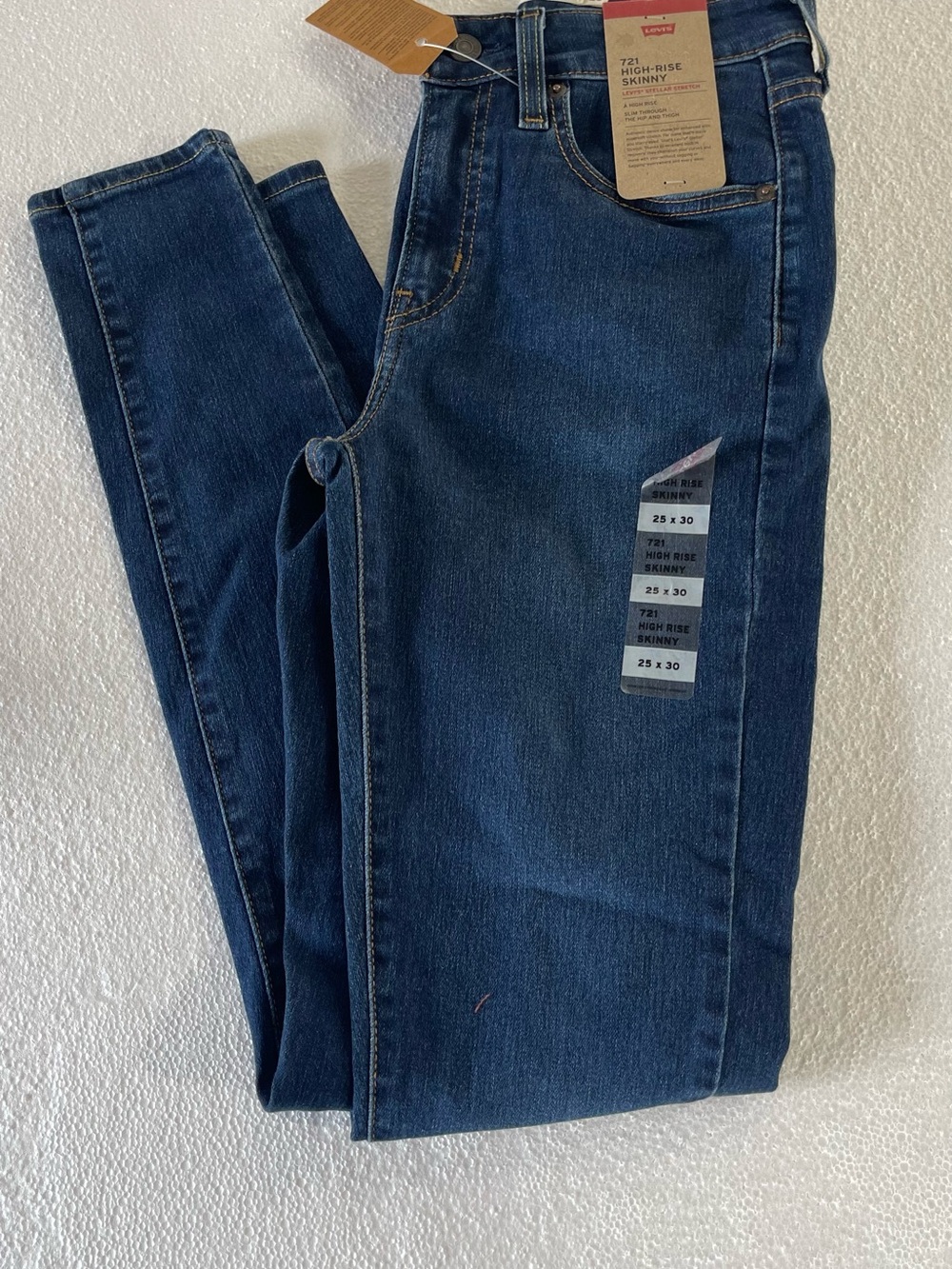 Levi's Skinny Jeans in Deep Indigo Blue